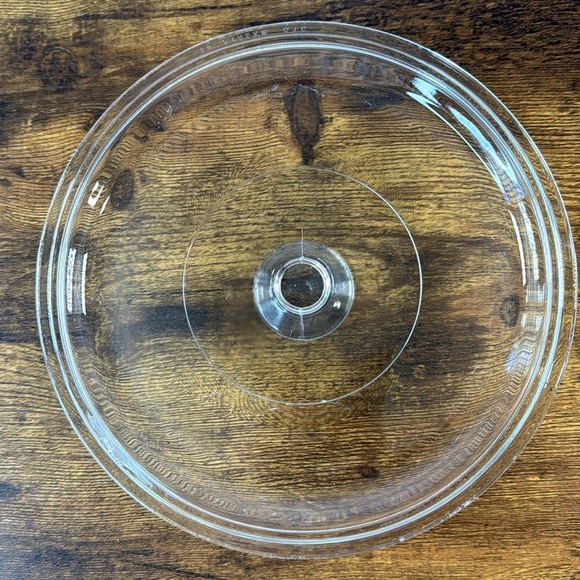 White Pyrex  Corning Ware Ribbed Glass Casserole Dish with Lid - Picture 7 of 8